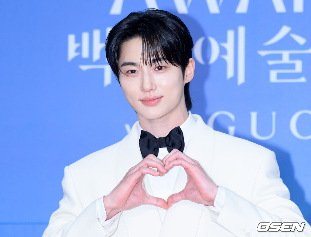 Monstros cuidado porque Byun woo-seok é um nivelamento solo